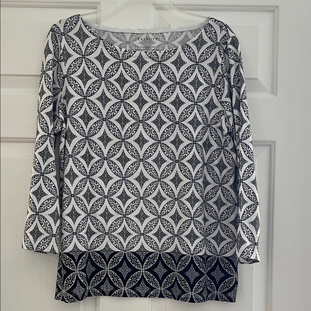 Talbots Black and White Geometric Long Sleeve Top